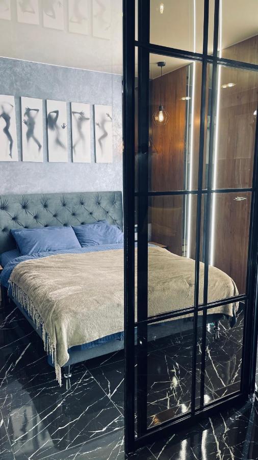 Luxury Design Apartments In The Center Of Kiev Exteriör bild