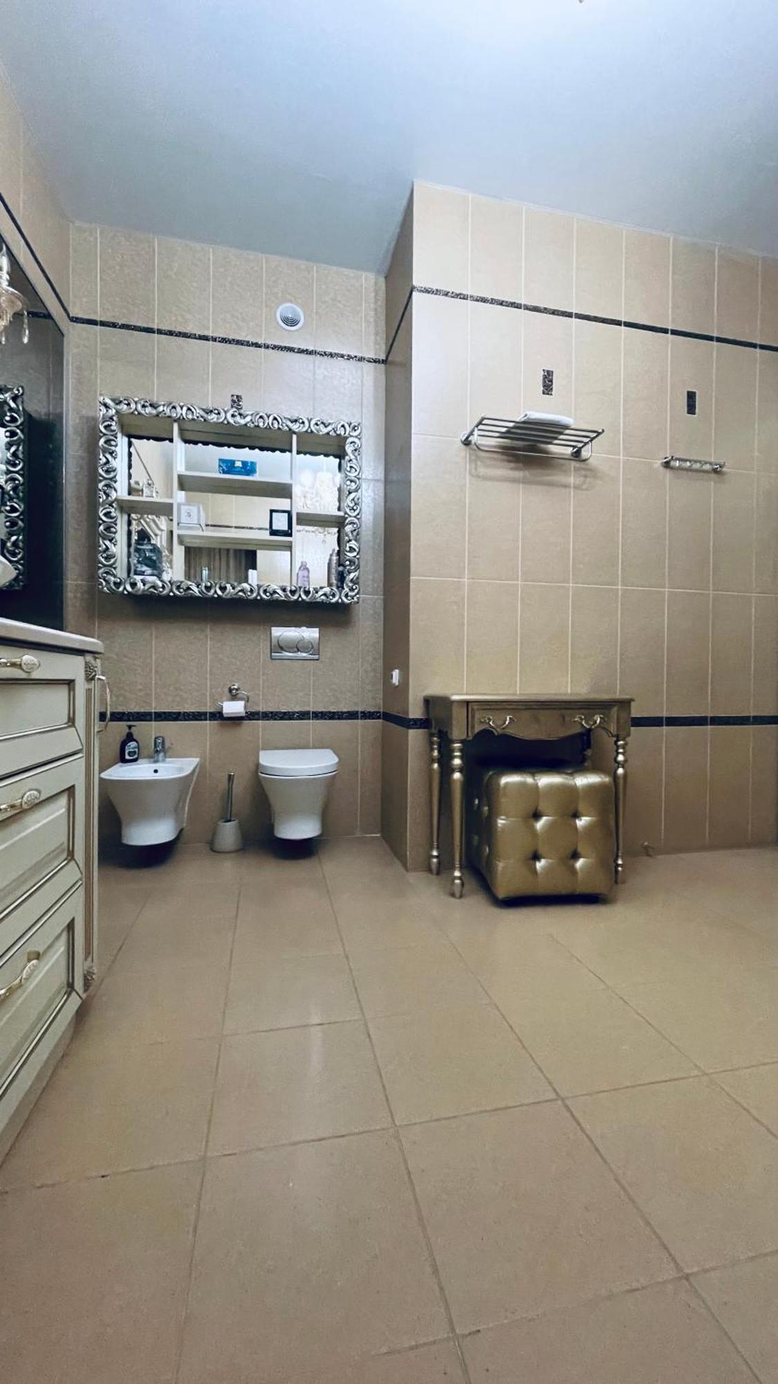 Luxury Design Apartments In The Center Of Kiev Exteriör bild