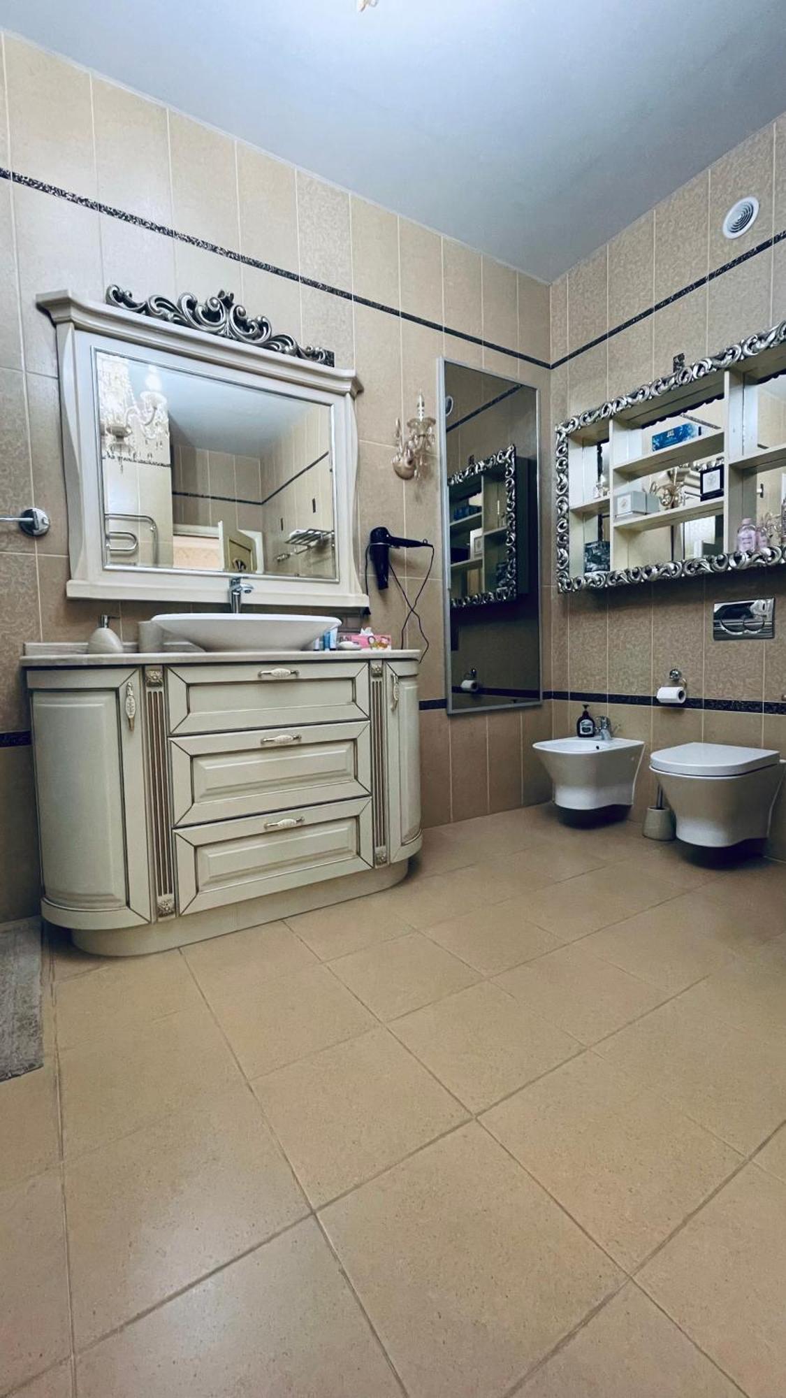 Luxury Design Apartments In The Center Of Kiev Exteriör bild